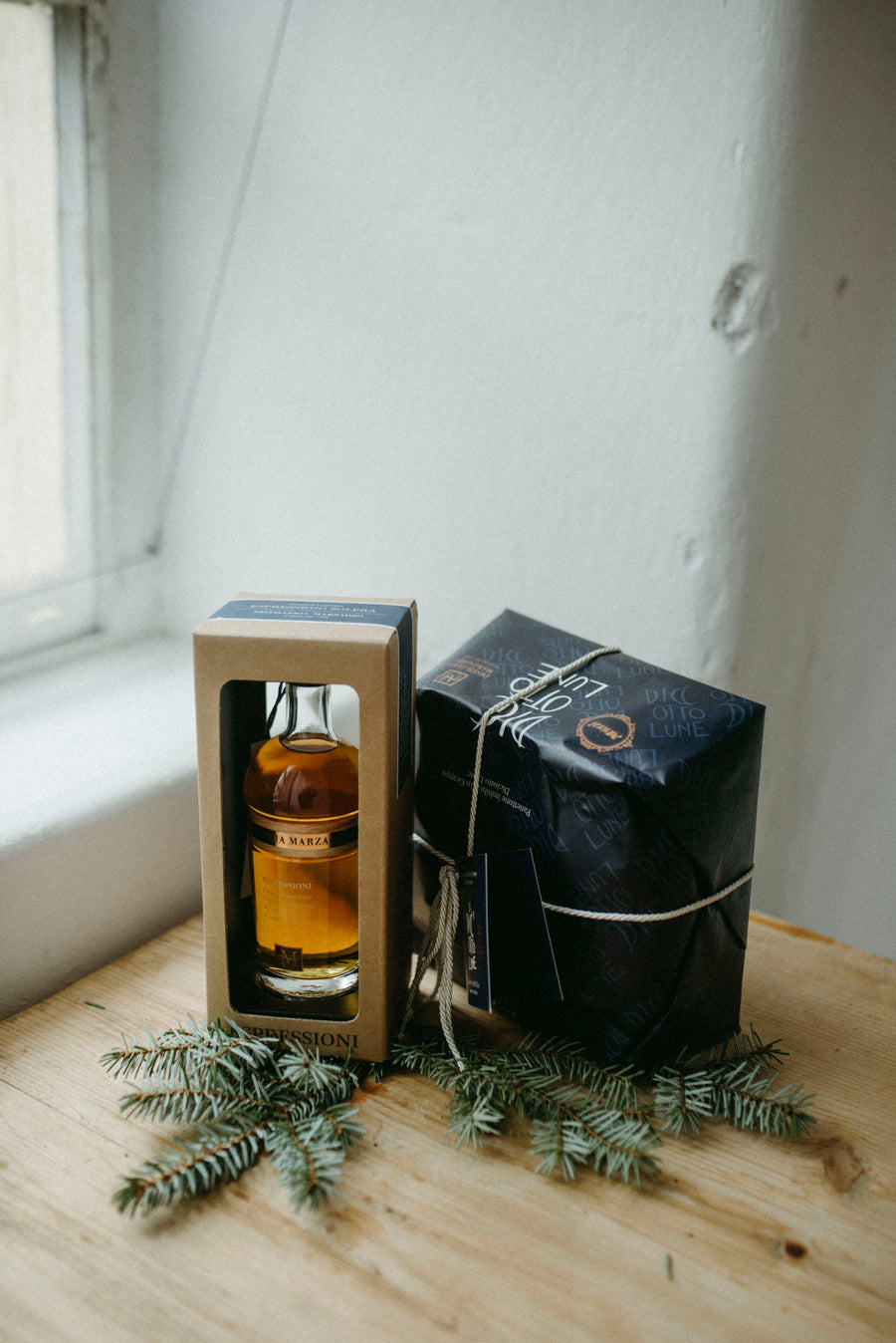 Geschenkset Grappa Espressioni Solera x Panettone Diciotto Lune